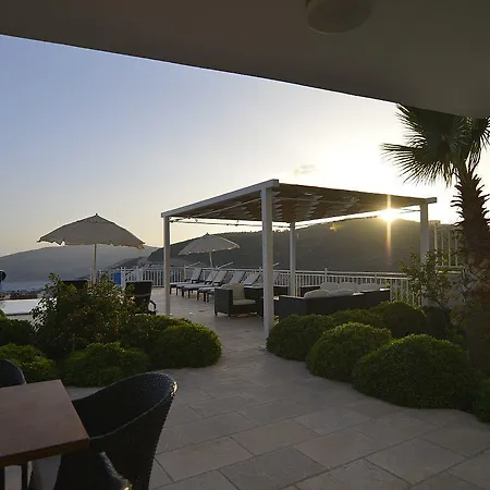 Falcon Villa *