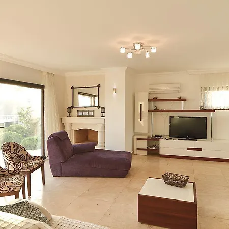 Falcon Villa